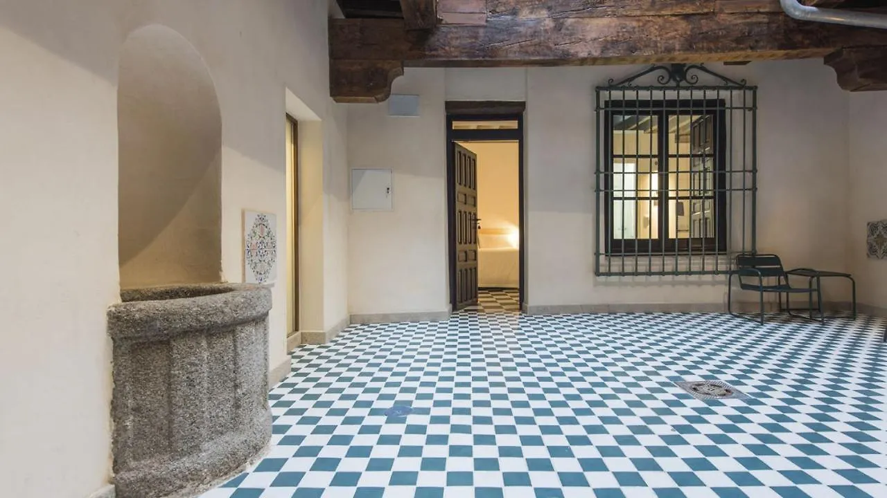 Apartment Ferienwohnung La Casa De La Tuerta By Toledo Ap