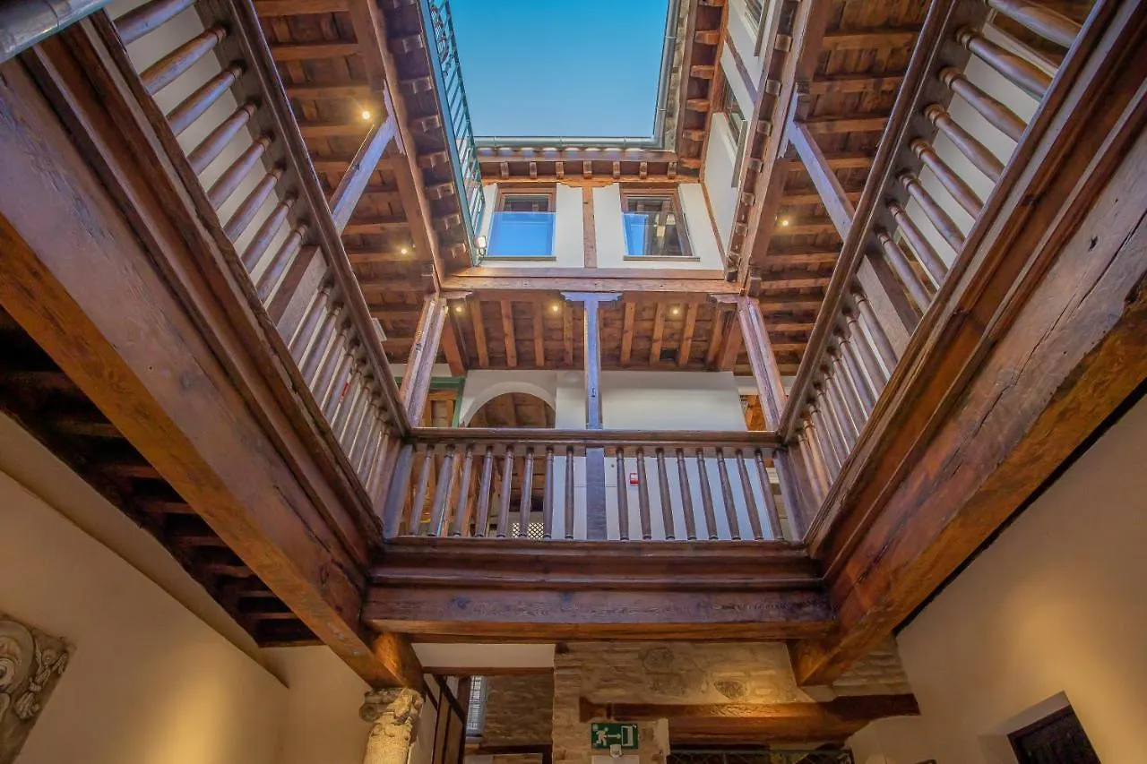La Casa De La Tuerta By Toledo Ap location